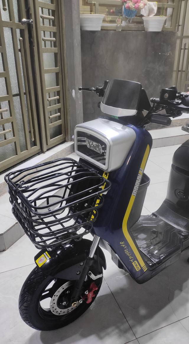 دراجة شحن R7 
الدراجة جديدة استخدامها قليل فقط اروح بيها للمدرسة وارجع وحالياً مكاعد اروح بيها لأن مطر يعني استخدامها قليل بطاريات ما متعوبات العدد 5 
العنوان بصرة قبلة حي القائم 
السعر 450
واتساب*********** البصرة, العراق
