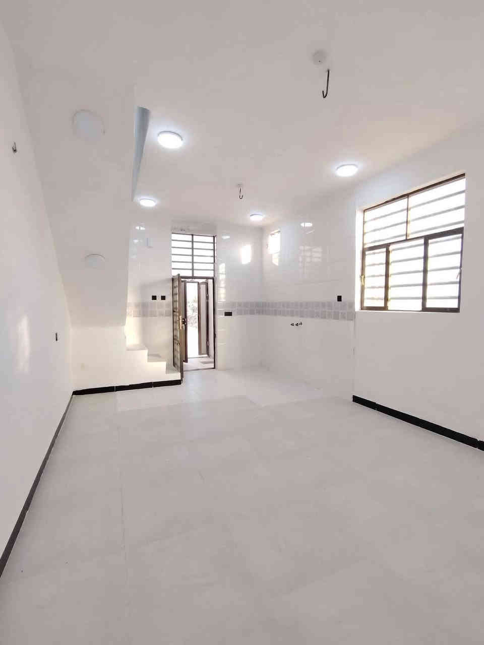 #تتوفر_50متر  للبيع _لدى_مكتب أسوار لعقار 

طابو زراعي تنازل بسم المشتري 
للبيع دار سكنيه بمساحه 50 متر
النجف الاشرف

بسعر 19 مليون بس مع المجال 
⛔#نرجو_القراءة_بلكامل_للتحقق⛔

1️⃣سند 25 مع قرار محكمه ↖️
 
بناء جديد وجاهز للسكن مال جناي 

2️⃣مواد البناء طابوك نهروان 🧱+صب مركزي +ارضيه بورسلين ثقيل 

3️⃣تتكون من 1 غرف +صاله +مطبخ
صحيات 1

4️⃣موقع ↖️شارع الحولي  (شارع الصب) 

5️⃣مميزاته شارع بعرض 13m  ماء+كهرباء +مدارس +سوق
تتوفر كافه المساحات والسعار والمواقع طابو زراعي سند 25

فقط عليك الاتصال على الرقم او واتساب
*********** 
الخط مفتوح 24 ساعه
