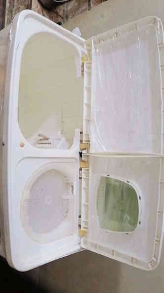 غساله للبيع نوع (برفاب )  كفر قوي كلش حجم وسط  شرط غسل تنشيف نظيفه كلش كما موضح بالصور اي نقص مابيه شرط الفحص  سعر 115الف توصيل مجاني داخل الناصريه فقط مكلف بلنشر *********** يريده يتصل عل رقم او يعلق
