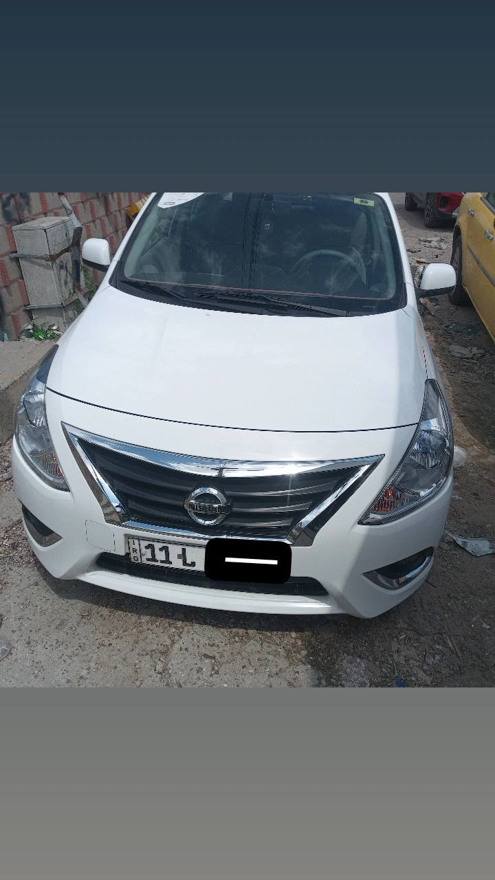 نيسان صني هندي موديل 24 ماشيه 16 الف تقريباً
قطعتين تبريد 
جامتين كهرباء 

السياره مكفوله كفاله عامه عده الخدوش وكم شخط بسيط جدا السياره مكفوله كفاله عامه وعلى وضعها 

رقمها بغداد تحويل ثاني يوم 
سعرها 123 ورقه بيها مجال بسيط 
مكانها بغداد جميله ***********
