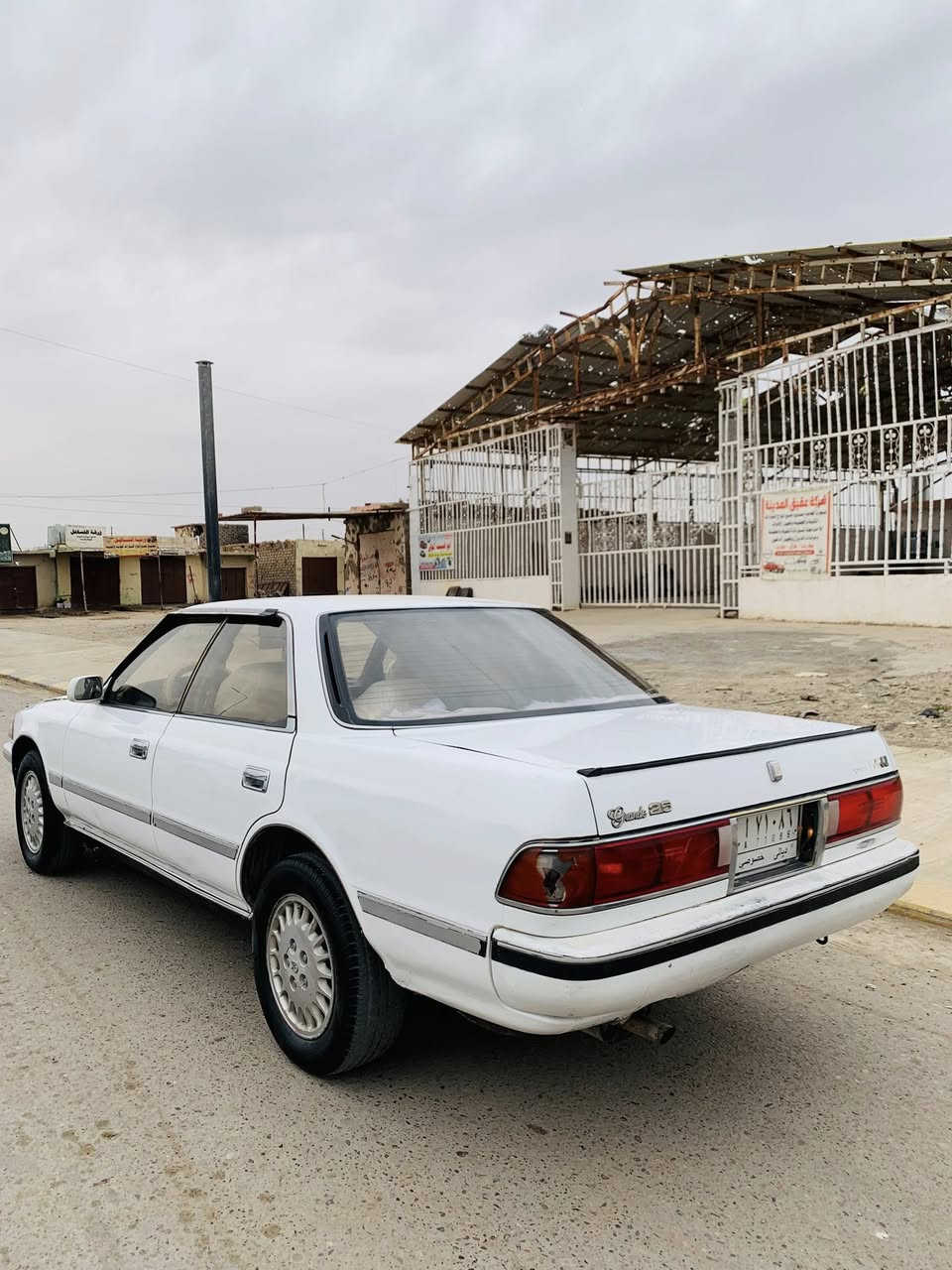 السلام عليكم مارك مسطره
رقم ديالى
للبيع  سياره جديده 
موديل 89
محرك  ثنين ونص شرط 
كير شرط 
صدر تايرات كلهن جددد 
سياره حلى من صور 
تدفئه تبريد 
مسجل أربع سمعات 
لايت زنون عالي ناصي 
كهربائيات كله شغاله 
سياره جديده حيل 
مراوس حسب القناعه 
السعر 40 بيها مجال 
مكان السياره بيجي قريه المزرعه 
***********
***********
