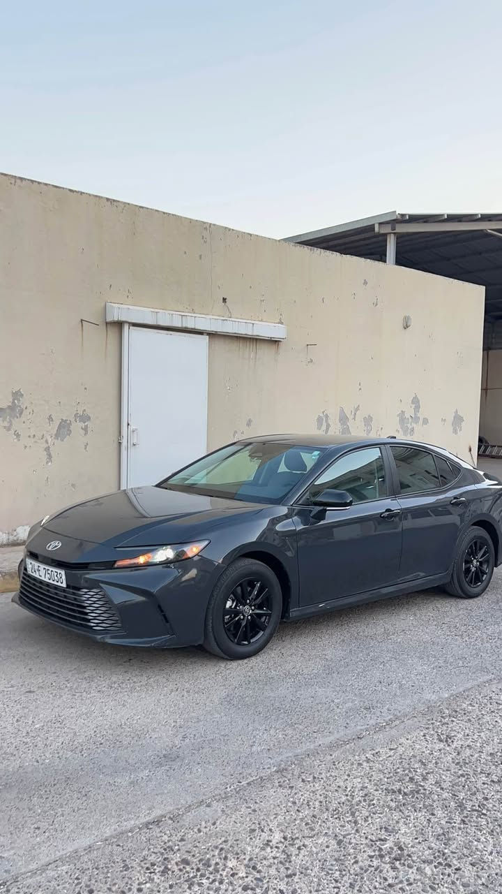 camry 2025 LE AWD 
جاملغ و باب صبغ 
بدون  دواخل 
بدون ارباك 
رقم جاهز  ماشي 15,000mil 
***********  شراي اتصل سعر 210 $ أربيل, العراق
