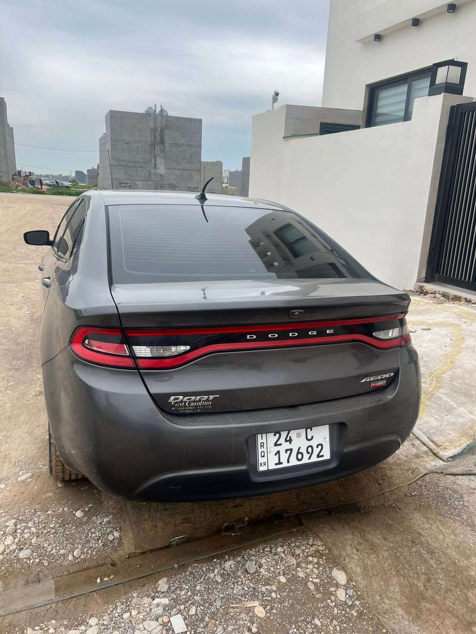 دۆج دارت ٢٠١٦ 
مەکینە گەورە ٢٤ 
گێر مەکینە کارەبایات بەناوکردن بە شەرت
٣ پارچەی پێشی سبوخە   ئێرباگ سیستەم
.
سعر ٩٠ $ وەرەقە و معامەلە
.
*********** أربيل, العراق
