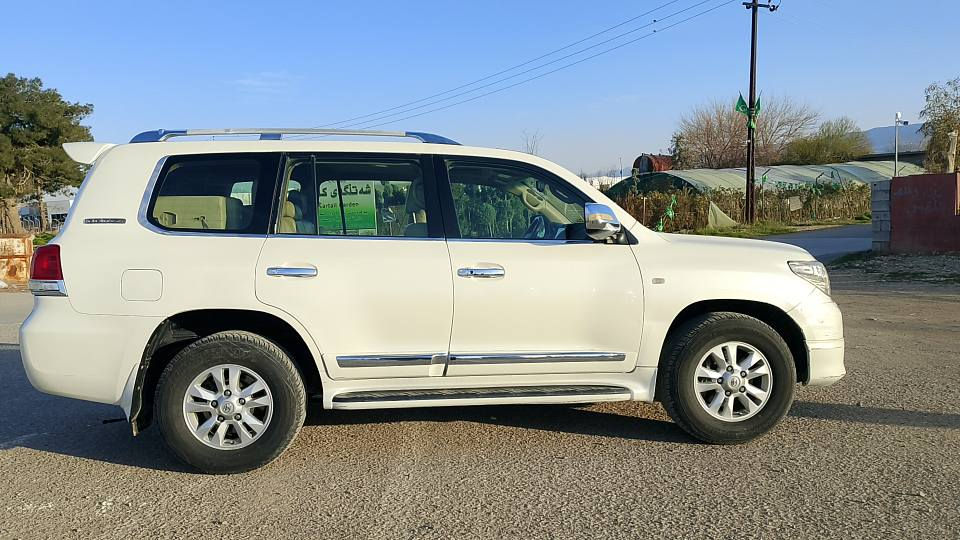 مۆدێل 2008مواسەفات لێگزز سلاید 
تەنها یەک پەڵەی بچووک بۆیاغ *********** السليمانية, العراق
