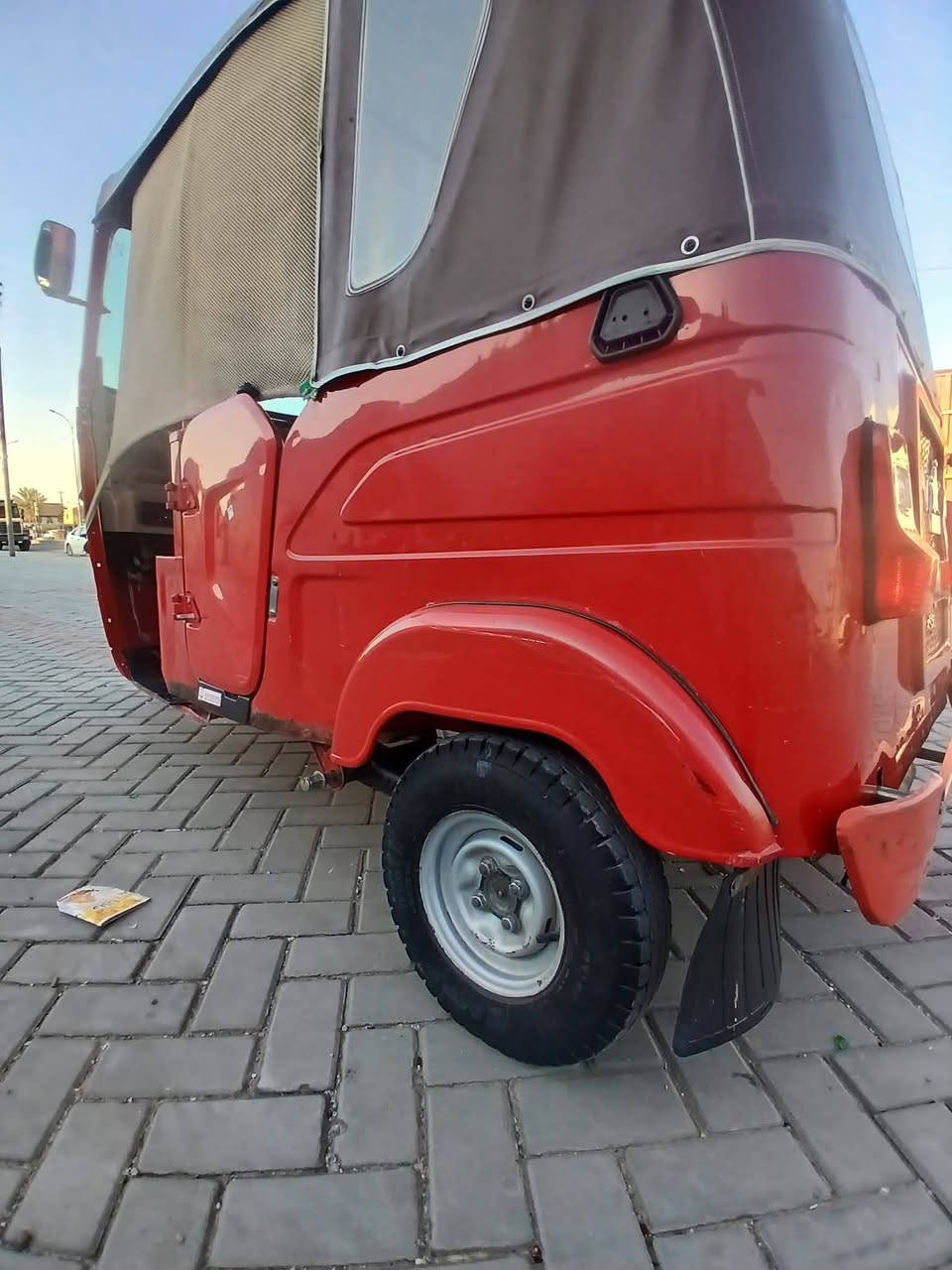 السلام عليكم تكتك اللبيع٢٢ شهر ١١ تحويل ثاني يوم بسمي مكينة اكسل مكفولات والكشر كدامك تجي ودكلب مكاني بغداد الحبيبية شارع سجة فرع مطعم سلام كهربائياتها شغالة كلها ملاحضة الهورن مووياها الاستفسار واتساب أو الاتصال علرقم ***********
