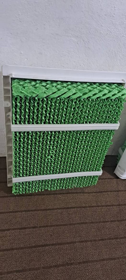 السلام عليكم
مبرده جديده جديده مامستعمله ولا مره حجمه 50 ماطورها نحاس  
حشفه المبرد زيتيه يعني جديده جديده سعرها 400بيه مجال


**إذا كنت صاحب هذا الإعلان وتريد حذفه لأي سبب، رجاءا أرسل رسالة إلى الدعم الفني**