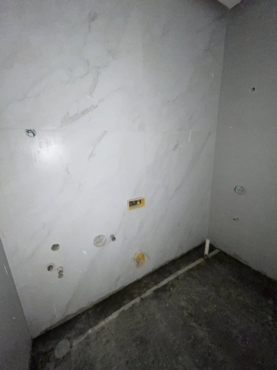 تطبيق جدران ألواح  بلمادهً وأرضيات او تصفير جدران او ارضيات مكاني بغداد هـ ***********
