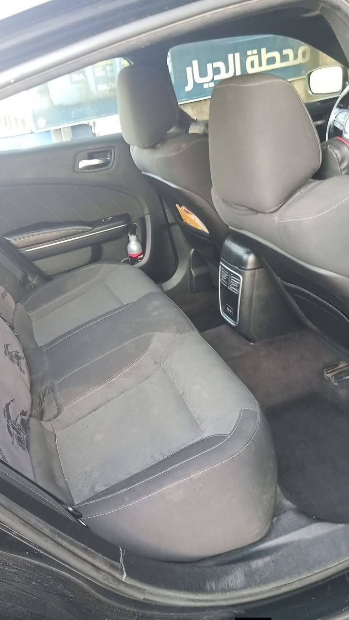 السلام عليكم دوج جارجر  بيع فقط
الموديل:2017
اللون: اسود
المحرك : V6.  3.6L . ماشيه250 كيلو 
•  ايرباكات كلهن سليمه 
حادثها بامريكا موجود بل صوره يمك جاملغ الخلفي عكس جهة السايق وبيها ضربات ثنين بغداد بعدهن على حاطتهن كلشي موجود كدامكم بل صور
رقم واسط سياره معوقين بس هسه حره بعدها بأسم صاحبها باي وقت تريد تحولها
عنوان بغداد
السعر خاص عل واتساب 
للاستفسار لكل التفاصيل ***********
