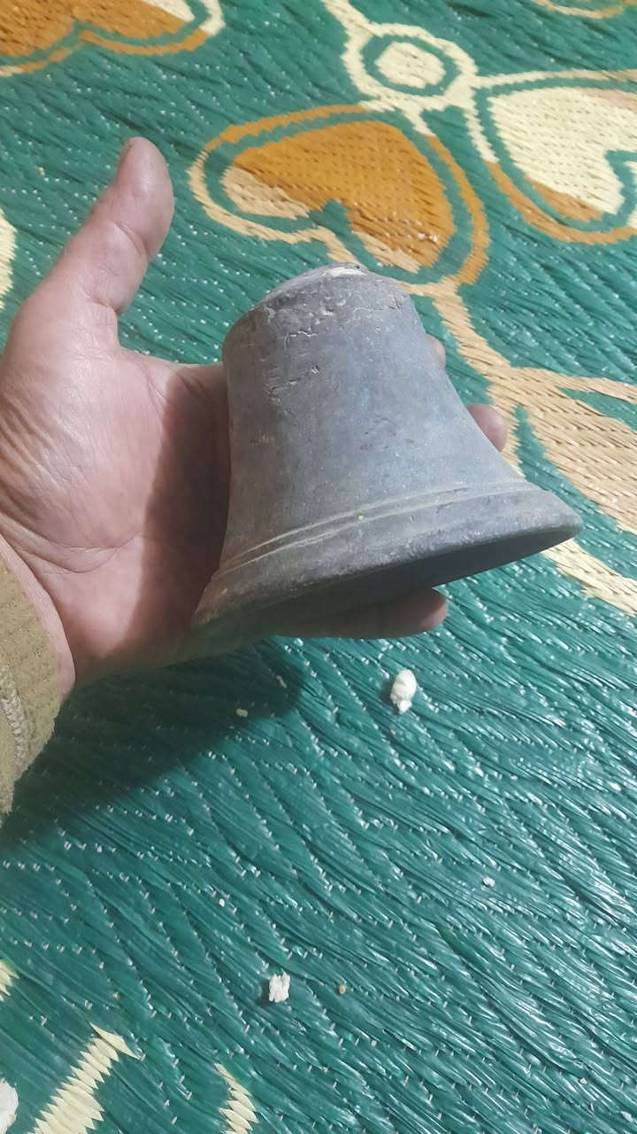 جرس مدرسة قديم اكثر من 150 سنه مدينة الصدر توصيل ماعندي ***********
