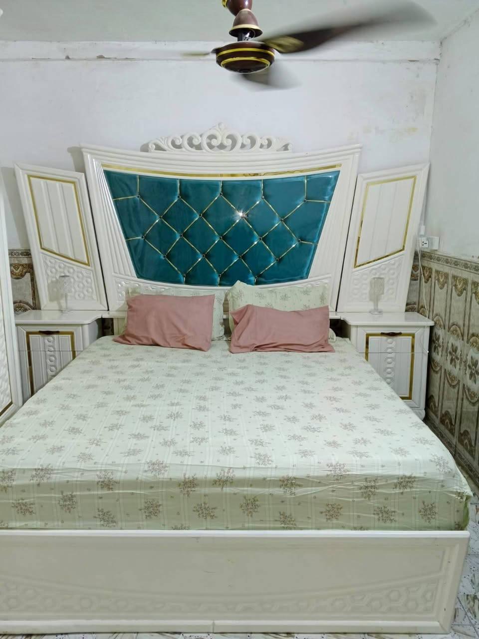 السلام عليكم غرفه صاج ١٠٠٪موديل مودرن درجه اولئ نظيفه كلش للاتصال *********** بغداد
