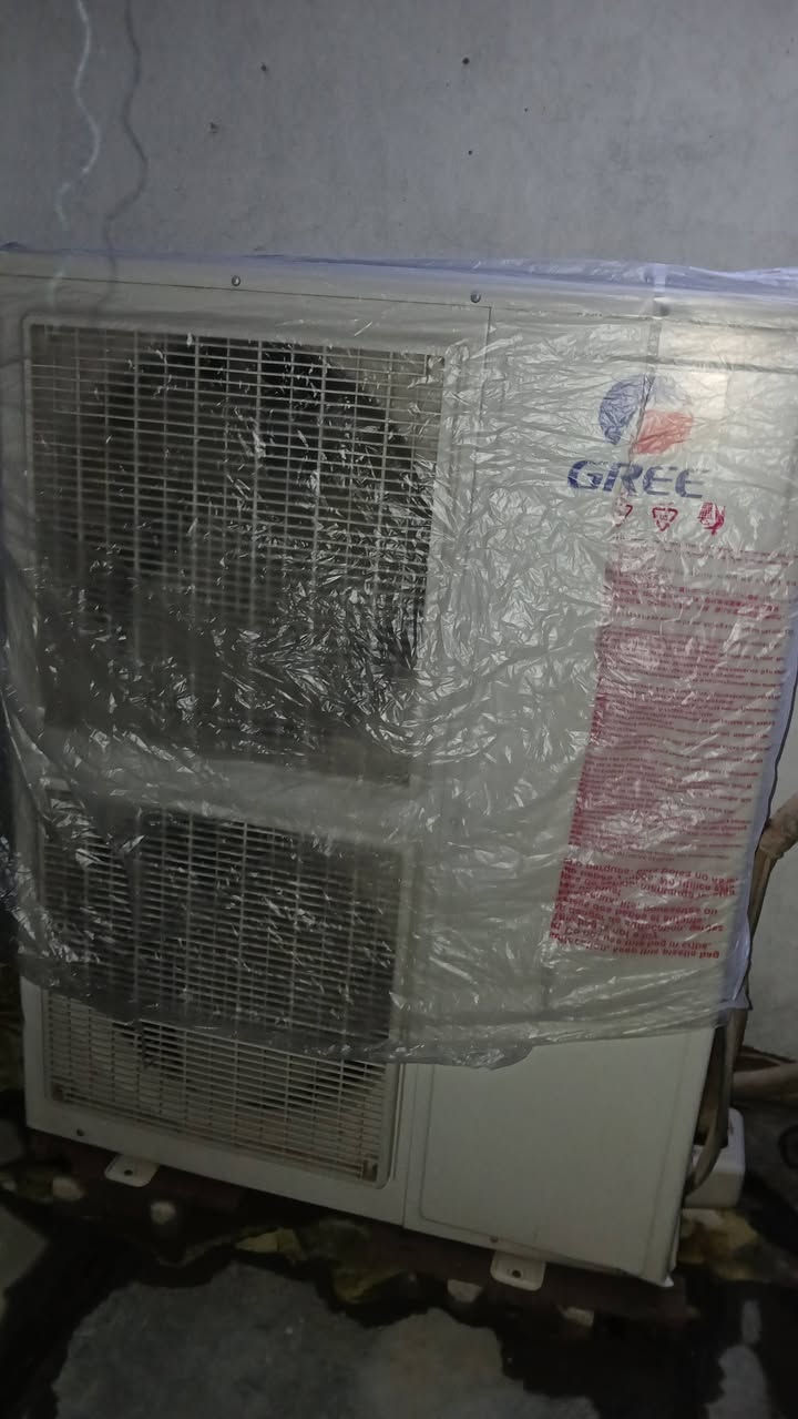 السلام عليكم لليدور جديد سبلت ٣ طن كنتوري كري   جديد  مشتغل عامين فقط السعر مليون و٤٥٠ وبي مجال وعل فحص العنوان الكاظميه ***********
