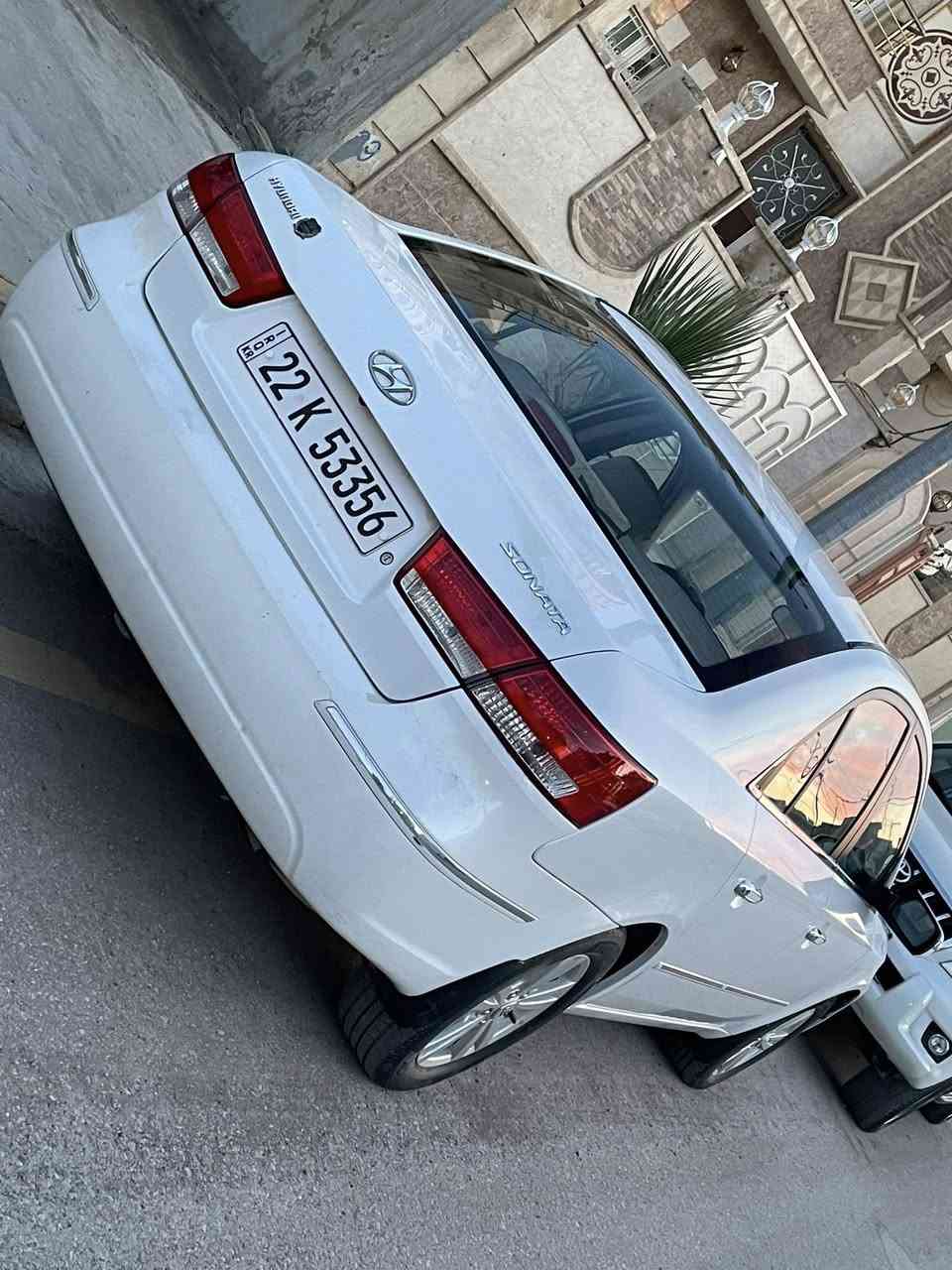 سوناتا للبيع  موديل 2010خليجي وارد اربيل سيارة بلادية من الدعاميه للدعامية لاصبغ ولاتبديل فقط بيها طخه بالبونيد بدون ضربه بچم اثر طخه في بك لايت سيارة كهرباء رجع عليها بگ موضح بالصورة ومعدلها سحب خارجي بدون اي تعديل من الداخل وماصبغتها حتى الطخه اتكون واضحه گير ومحرك 2400 بلادي مامفتوح اي برغي بيها والصدر جدا نظيف وحتى التبريد بعده غاز الشركه وعلى ثاني ايد من الشركه اخذتها من صديق من اهل عنكاوة ماخذها زيرو على ايدة من الشركه وصارلها 5سنوات يمي لونها صدفي بيها تقشير في اسطح الدعاميات من الوكفه بالشمس والتقشير بسبب لونها الصدفي والدشبول بي فطر من الشمس سيارة جاهزة من كل النواحي وداخلها نظيف جدآ مغلفه الارضيه والكشنات للحفاظ عليها والسيارة رايدها 133ورقه بيها مجال بسيط والسيارة موجودها بين بعشيقه وعنكاوة والسنويه مجددة وبأسم عائلتي للاستفسار ***********
