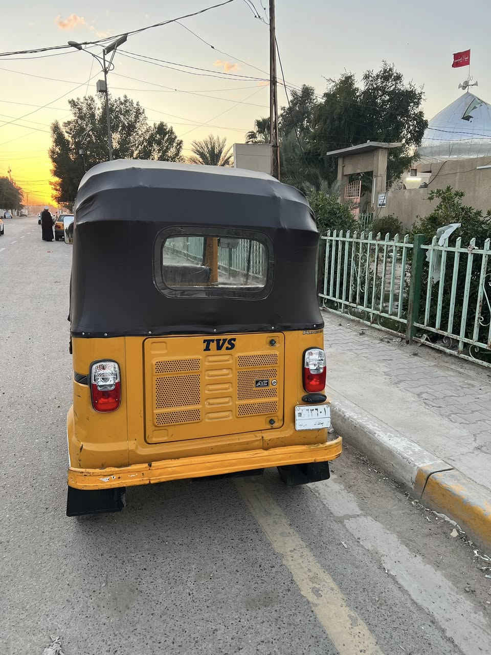 السلام تكتك تي بي س موديل عشرين ٢٠ مكينه جديده قبل شهر شادينهه  مال ٢٣ مرقمه بغداد تحويل ثاني يوم تكتك جاهزه من كلشي كبل الشغل ماتصرف عليهه ابد *********** مكاني بغداد الغزاليه نهايت شارع المركز
