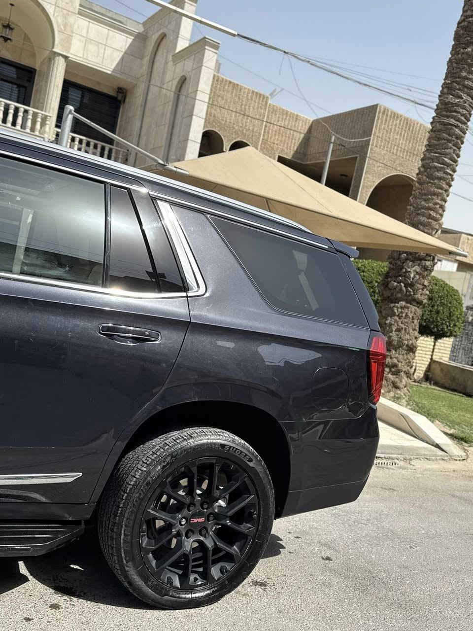 السلام عليكم جمسي 24 فول موصفات 1/1 السياره جديد واحله من الصوره ماشيه 22 كيلو حقيقي السياره بيه قطعتين تبديل   صبغ بدون دواخل بون كلشي مكان السياره بغداد غير متواجد عله عل فيس بدون مرواس 450وبيه مجال ***********
