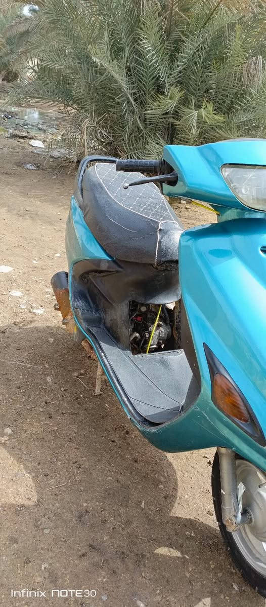 سلام عليكم دراجه للبيع  السعر ٤٥٠  ***********
