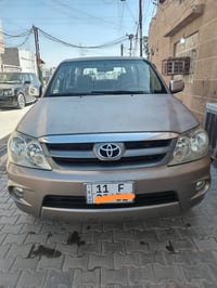 للبيع فقط تيوتا فورجنل موديل 2007 سبعه راكب رقم بغداد نكليزي بسمي سيار...