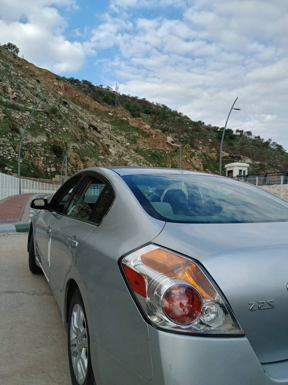 السلام عليكم 
نيسان التيما خليجي 2008 صبغ حزام اثر جراد فقط مكينه كير تبريد بشرط سعر 80وبيها مجال بس بسيط مكاني المقداديه 

*********** اتصل وتدلل
