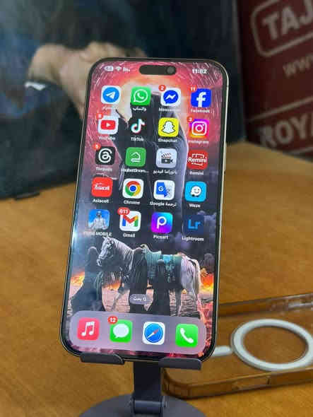 ايفون 16 برو ماكس ماستر اللون المميز نظافة 100‎%‎ بعده بالضمان مشحون 90 مره للبيع مع الكارتونه للاستفسار واتس 
***********
