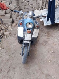 مصريه للبيع شغاله وتمشي نقصها بس شوته صالها 3 اشهر متروكه قيم واخذ بلي...