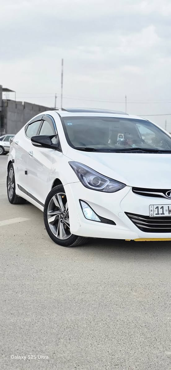 السلام عليكم 
النترا 2015 خليجي Gls  فول مواصفات 
محرك 2000
ماشية 172 
السياره مكفولة 
بية رشه بسيطة بلصندوك اثر ضاغطة 
رقم بغداد بأسمي تحويل ثاني يوم 
السعر 136 وبيه مجال 
مكان السياره الانبار حديثة 
***********
