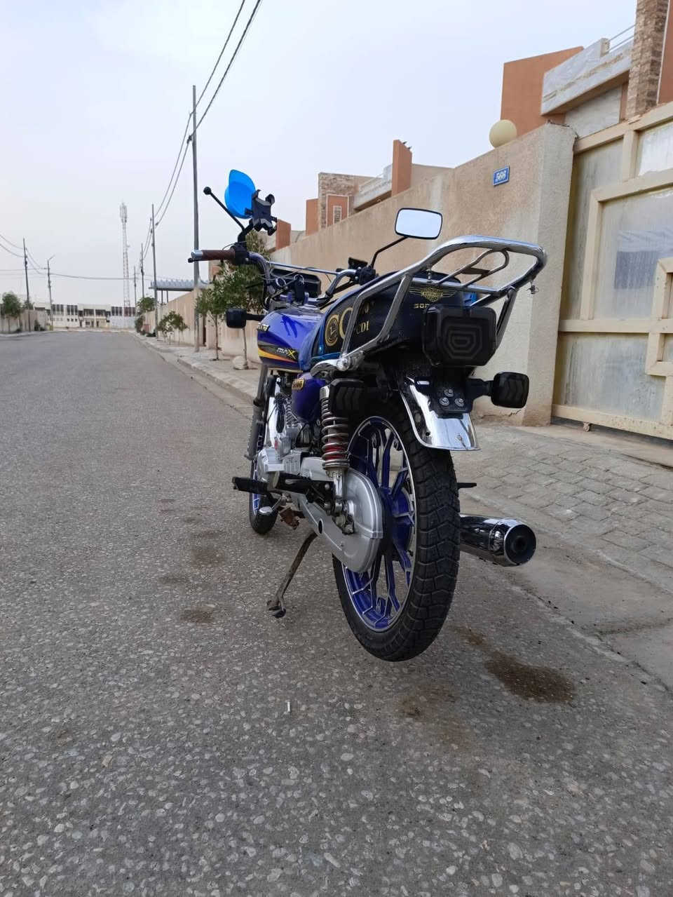 السلام عليكم دراجه سيفان 2025الدراجه زيرو ماماشيه بعده اوراق سكنر المحرك 5كير 200سيسي الدراجه نضيفه شوفت عينك تجي تفحصه وتشوفه وتقتنع بيه وما متعوبه اشتريت سياره وما احتاجه بعد السعر خاص مكاني كربلاء


**إذا كنت صاحب هذا الإعلان وتريد حذفه لأي سبب، رجاءا أرسل رسالة إلى الدعم الفني**