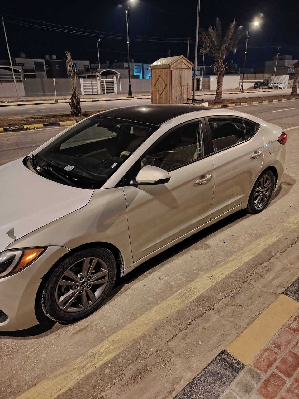 السلام عليكم من رخصة الادمن ألانتر ١٧ وارد للبيع الاتصال على الرقم ***********
