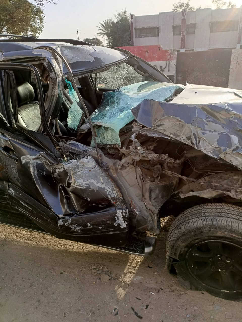 السلام عليكم سياره للبيع عله ضرره رقم بغداد مميز من رخصه الادمن المحترم السعر الاتصال على الرقم*********** غير متواجد على انترنت فقط اتصال
