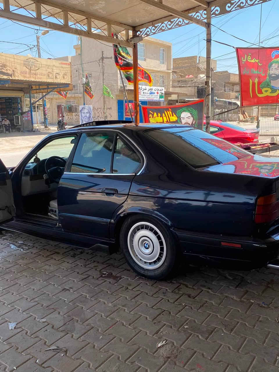 بي ام 525 مسكر فانوص اوتماتيك تبريد شغال كير محرك لوك غرفه جديده مديل 91 بجم عريض رقم كليزي سنويه لغاية 30 تحويل مباشر مسجل سماعات سستم كامل شغال تخم تاير جديد اترايك أربيل وتجي سايد بريك شغال كشنات جلد بلاد كهربايات سنتر لوك يرباك دشبول سالم ومكفوله من خياس وضربه وبل عافية على يااخضه سعر 58 بغداد الدوره ***********
