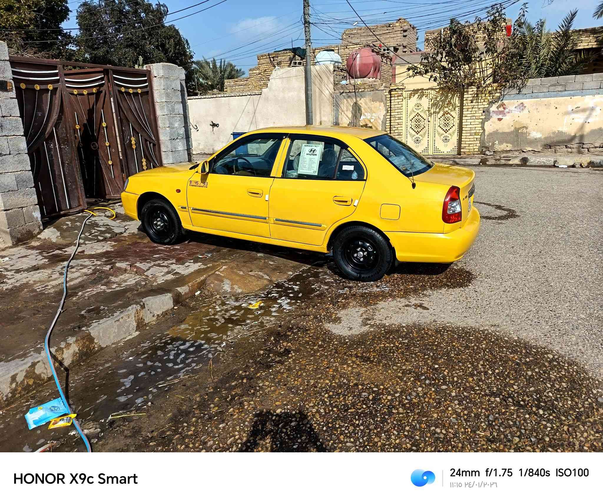 سياره فيرنا 2014رقم انكليزي هيئه وغرامات مصفره سنويه لل30مكينه وكير مكفولات تخم تاير حداده جديدات لايت زنون كهرباييات شغاله شاشه  رقم  بصره مكان السياره ميسان  السعر58وبيها مجال ***********
