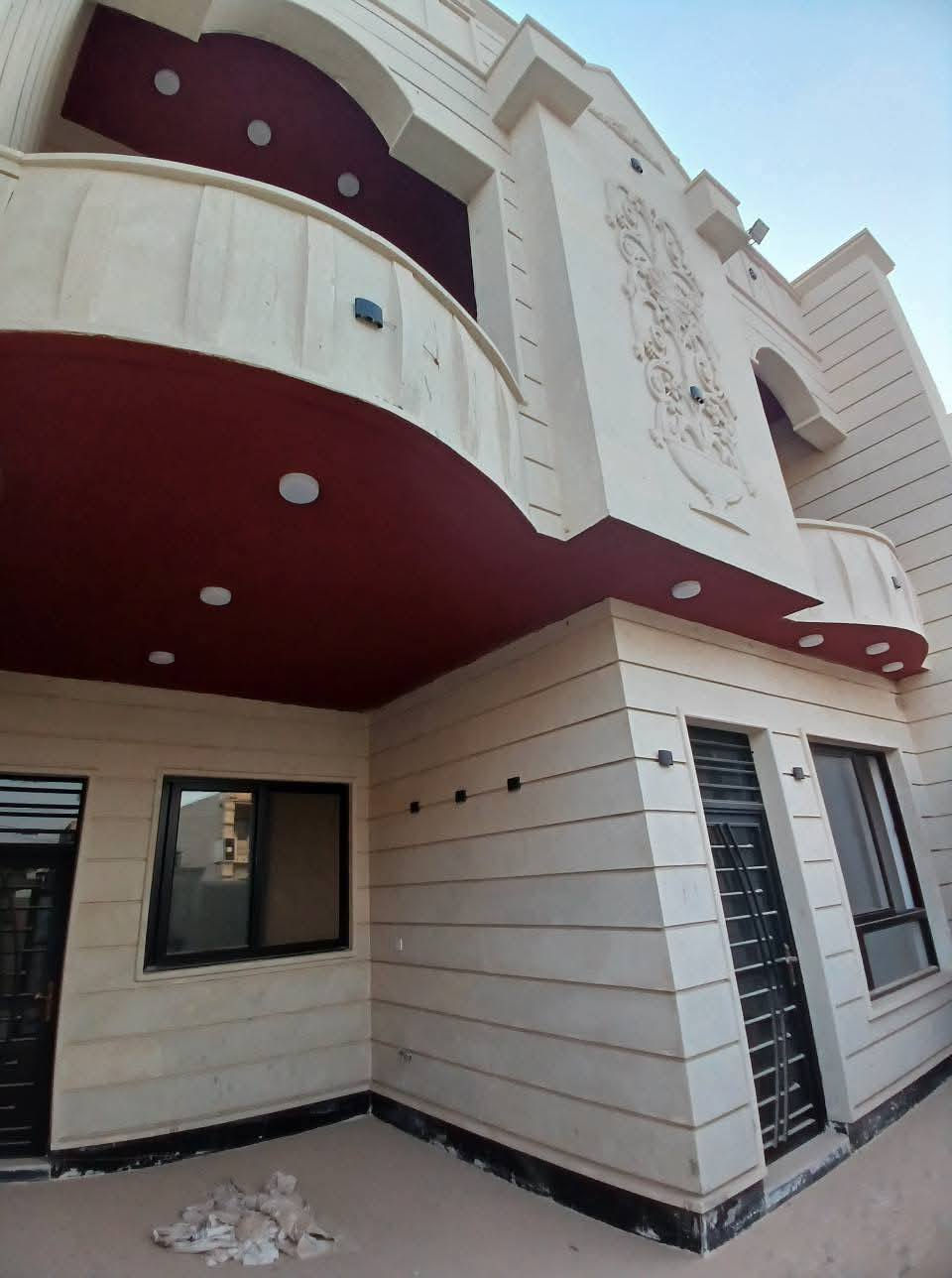 #السلام #عليكم
#دور سكنيه للبيع #عدد 2
#مساحة كل دار 200 م
8*25
#4نوم 🛌 
#استقبال ومطبخ ومجموعة صحيه 
#سيراميك ارضيه جدران 
#سقوف نقش مغربي ملكي
#ابواب وشبابيك الالمنيوم درجه اولى
#الدور فول الفول بمعنى الكلمه 
#وبأرقى مكان 
#العنوان / تكريت -القادسيه حي الضباط .شارع النجده النهرية 
#السعر الدار الواحد ٢٠٠مليون وقابل للتفاوض 
#للأستفسارالأتصال
***********
***********
#مكتب أرض الأحلام للعقار #تكريت شارع #الأربعين #نستقبل عروضكم #بيع #وشراء #الاراضي #والدور السكنية #وتجاريه في #تكريت وجميع #محافظات #العراق
