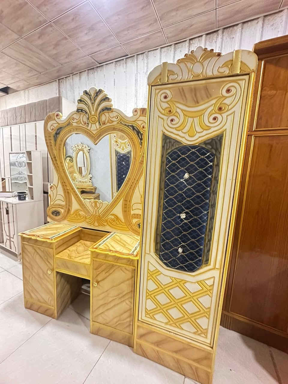750
نقل وشد مجاني داخل بغداد 
***********
