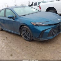 كامري SE • ٢٠٢٦ • هايبرد ٢٫٥