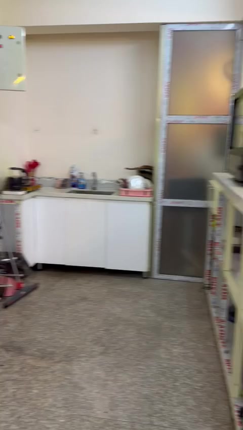 سلام عليكم غراض سنتر متكامل للبيع وبالاضافه إلى المواد متوفره  كلهه درجه اولى ابيعهن بالي يرضي الله مركز جديد صالي ٣ اشهر من فتحته للتواصل 
واتساب 
***********
عنوان بغداد الدوره
