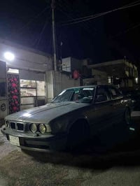 يالله بي ام سياره حلوه نضيفه مانقصه اي شي سياره حلوه مكينه كير اوتماتي...