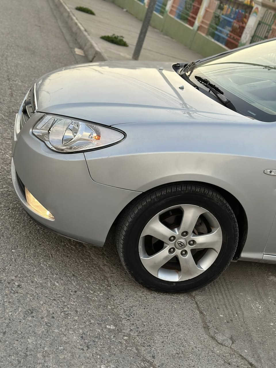 هۆندای ئاڤانتی ٢٠٠٩ بڕاوەی دوبەی
مەکینە گچکەی دکشن بەرز مەڕغوبی بازاڕ 
کوشن جڵد کوشن هیتەر سوکان ڤۆڵیۆم تەنجیل بیلاد بلوتوس شاشە و کامێرا ئاوێنە شەفت و کارەبا تەبرید لەمس ٣ گێچ
هەیکەلی شوشەیە سەقفی شوشەیە یەک شوخت و چاڵی نیە
پێش و پشتی کەپسە دەعم و لێدرانی نیە خایسی نیە 
٤ ویل و تایەی لۆکی تازە بۆ بەستراوە سەیارەی ماڵە
تەقە و ڕەقەی نیە پێشی دوای تازە داگیراوە 
سعری ٤٨$ مەجالێکی زۆر زۆر کەم شوێن ڕانیە
پارەی ٢٠٠٧ نیە بڕۆ پرسیاری هەموو بازاڕ بکە  
*********** ڤایبەر / وەتس ئەپ
