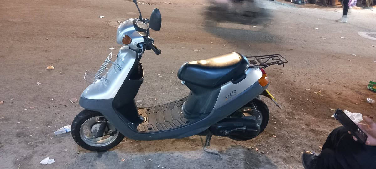 دراجه بطه نظيفه جدآ مامفتوحه كلها بلاديه 
مال جناي والنظافه موضحه هاتف ***********
