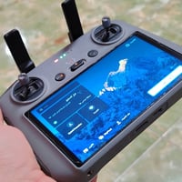 #للبيع  جوستك نضيف كلش.. يرهم على اربع انواع من درون ⬇️ 1-dji air 3s 2...