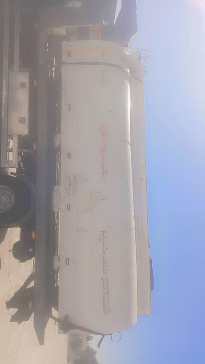 تانكي ثقيل عشر تلاف التر نضيف مامتواجد ماسنجر. فقط تصال ***********
