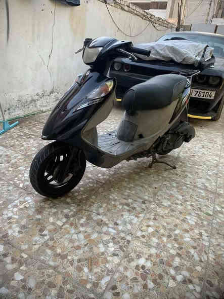 سلام عليكم دراجه ادرس  مال رمبه رقم وسنويه بسمي رقم انكليزي باقي،عل ستلام تحويل ثاني يوم سنويه 28 دراجه مكينه مكفول ما مفتوحه ابد كهربيات مكفوله دبلات جديده تايرات جديده استان حساس+ نضام سرقه + بريك ABSدراجه مال جناي نوزل مو كابريتر  مديل 2010 سعر دراجه 1200 مكاني بغداد الشعب ***********
