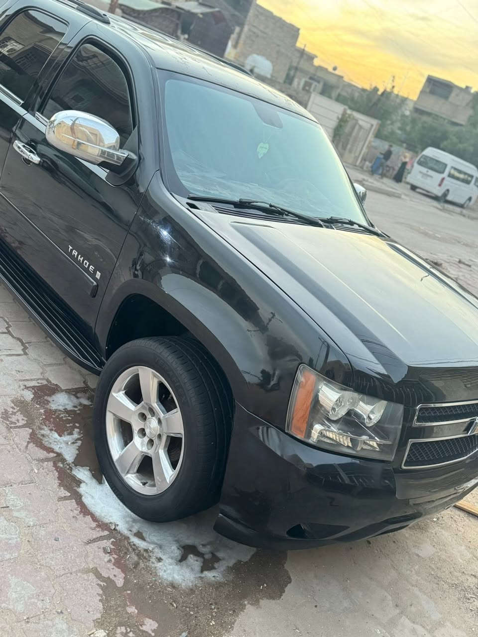 سلام عليكم
تاهو للبيع موديل 2010 
أدوات أدوات بدون كص بدون فتح شاصي دخول سياحه سياره خليجيه مكفوله من صبغ وضربه فقط جاملغ جماليه امامي تخم تاير صدر امامي خلفي سياره جاهزه كير مكينه خير من الله 

موقع بغداد الرصافه 

التصال وسعر ***********
