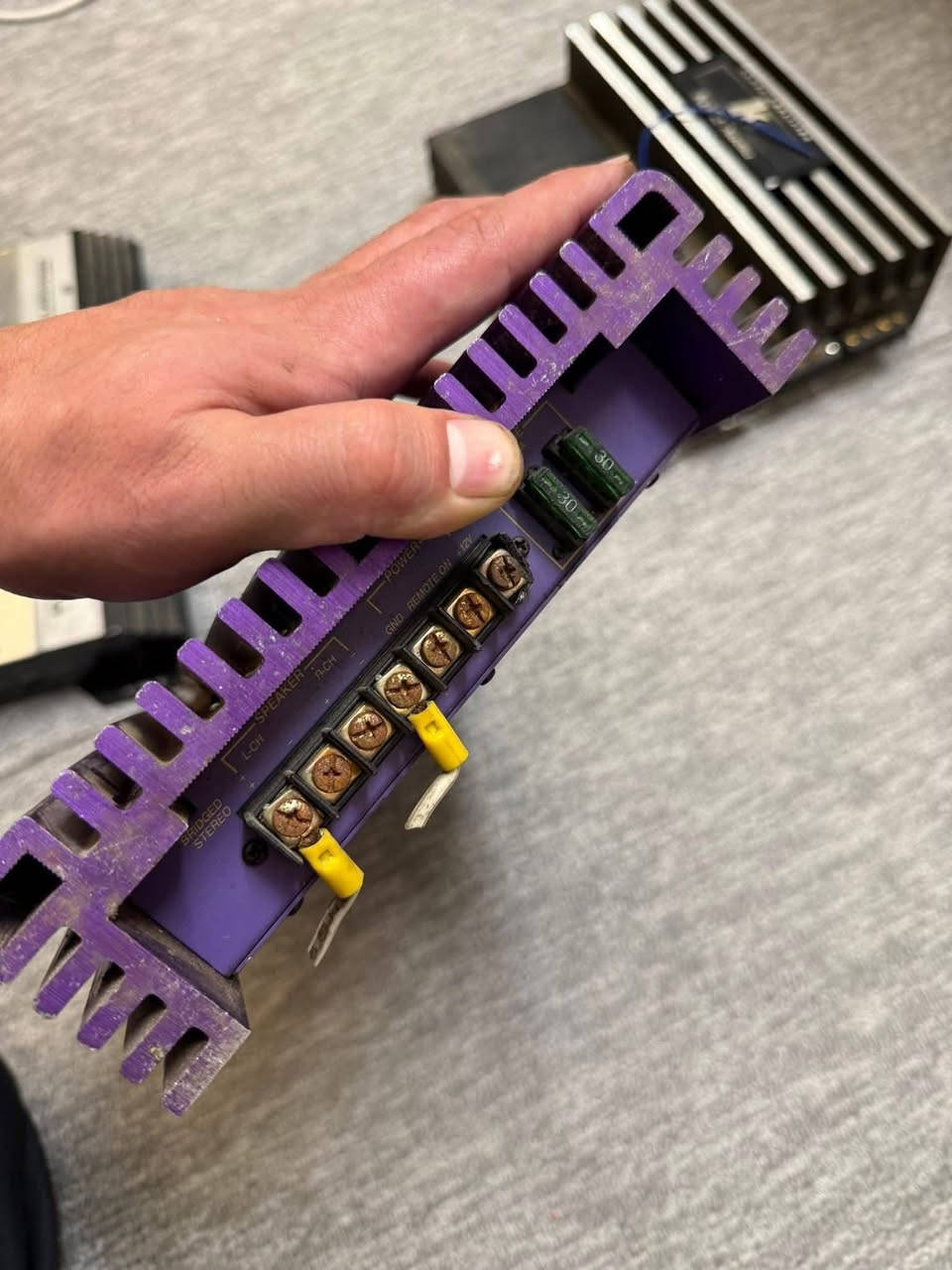 متوفر تشكيله امبلي فاير اصلي بايونير  والباقي امريكي اصلي وامزون

اجهزه مال حاويه  اربع خطوط وخطين ويوجد امزون 6 خطوط 💪🏻وخطين 💪🏻🔊☠️

يوجد توصيل لكافة المحافظات 🔊🚚🚚☠️


**إذا كنت صاحب هذا الإعلان وتريد حذفه لأي سبب، رجاءا أرسل رسالة إلى الدعم الفني**