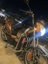 هارلي شحن • جديدة • بيها مجال