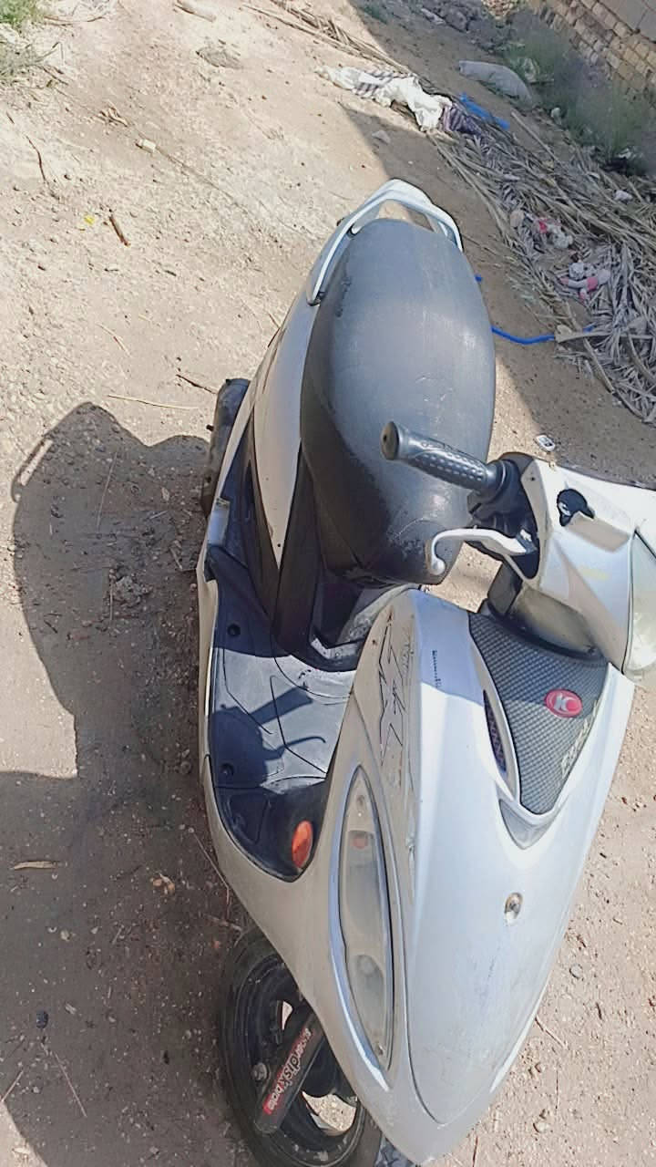 السلام عليكم ورحمة الله دراجه جي فور من شلعه من كلشي الدراجه ما بيهه كل نقص  للبيع العنوان حله قرب الإمام بكر ابن علي *********** بيع مستعجل

