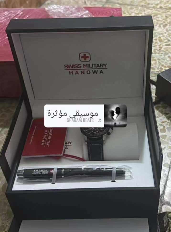 ⌚️ للبيع: طقم سويسري فاخر (ساعة + قلم) - Swiss Military Hanowa
​للراغبين بالتميز والأناقة السويسرية الأصيلة، نعرض لكم من مقتنياتنا الخاصة طقم متكامل يجمع بين المتانة والفخامة:
​الماركة: Swiss Military Hanowa (صناعة سويسرية أصلية Swiss Made).
​المواصفات الفنية:
​المينا: سوداء رياضية مع وظيفة الكرونوغراف (توقيت دقيق).
​الزجاج: كريستال ياقوتي (Sapphire Crystal) مقاوم للخدش.
​المقاومة: مقاومة للماء حتى عمق 100 متر (10 ATM).
​الحزام: جلد طبيعي أسود فخم بخياطة يدوية بارزة.
​الملحقات:
​القلم الأصلي الخاص بالماركة (Swiss Military) بتصميم أنيق.
​علبة العرض الفاخرة الأصلية مع كرت الضمان الدولي.
​الحالة: الساعة بحالة ممتازة (شبه جديدة) وتعتبر قطعة مثالية للاقتناء الشخصي أو كهدية فاخرة.
​القطع تحاكي الزمن وتستحق الاقتناء.


**إذا كنت صاحب هذا الإعلان وتريد حذفه لأي سبب، رجاءا أرسل رسالة إلى الدعم الفني**