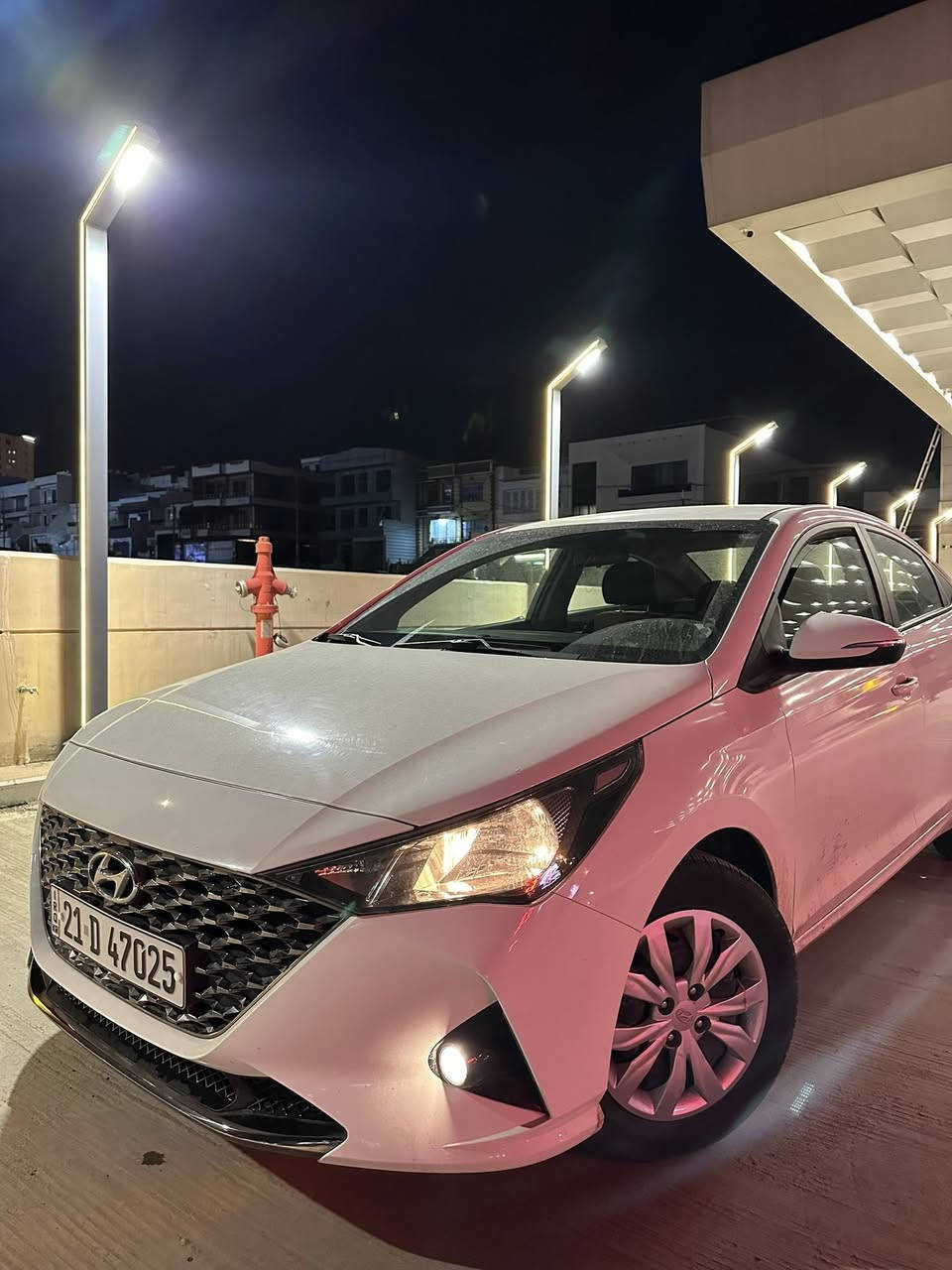 Hionda Acsent 2022
91000km ڕۆشتوە 
سەیارەکە زۆرجوانەو بێ عەیبە 
درگاو چەمەلەغی لای سایەقی بۆیاخە 
ئەو شوختەشی هەیە کەلە ڕەسمە کاندا دیارە 
چاک نەکراوەتەوە 
***********
***********
