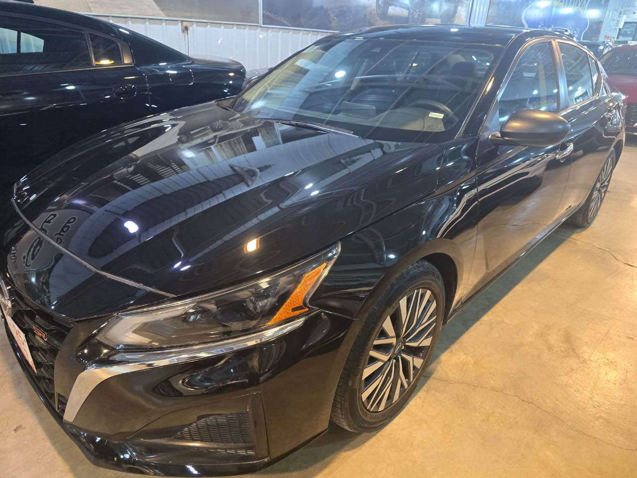 NISSN ALTIMA   SV  2024
السعر  150 $$
اللون  اسود
حادثها جاملغ سكن وبونيد فقط
ايرباك استيرن وتكمه طاك
الدواخل والشاصي مكفوله من الحادث
صور الحادث بلمنشور
المواصفات الفئة ال SV 
حساس ضغط هواء الاطارات
رادار امامي + رادار جانبي + توقف ذاتي
شاشه لمس 
كشن شامو
شاشة ذكية + مخرج usb عدد 2 + مخرن taypC 
عداد المسافة :- 42 الف ميل 
لايت زينون + ليد نهاري 
 كشن السائق كهرباء
كاتي تترقم شمالي
 + بصمة تشغيل + تشغيل عن بعد
العنوان كركوك
رقم الهاتف :-  *********** كركوك, العراق
