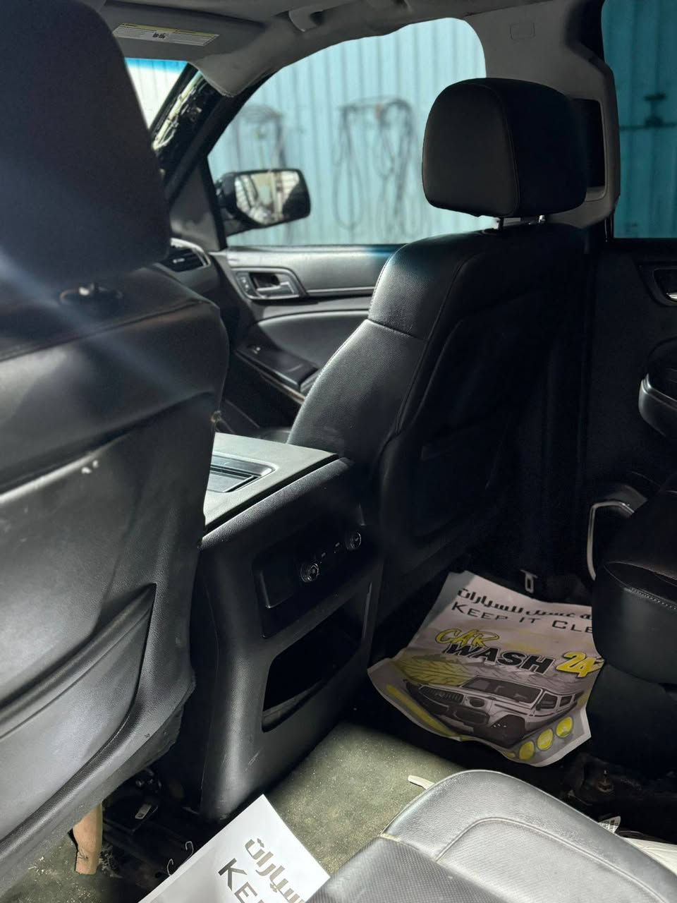 تاهو ادوات ادوات
2015 محرك كير مكفولات سياره بيه كصه سعره 135 
وبيه مجال ***********
