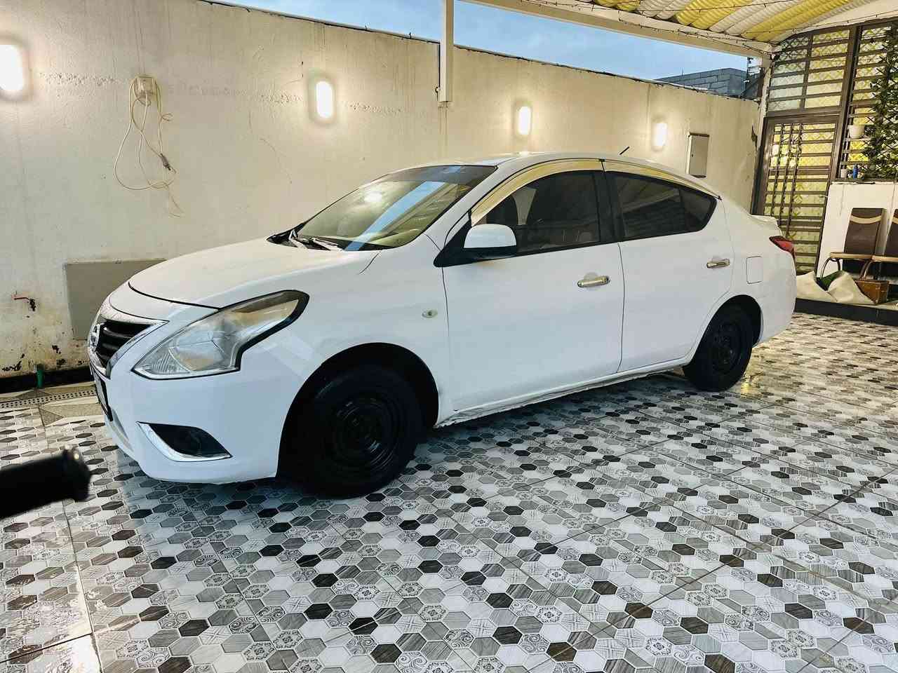 نيسان سني هندي 
ابو البليتة الزركة 
2016 رقم بصرة وبسمي حرف الف مشروع وطني سنويه لل 30 مجدده 
((السيارة بصمة وتشغيل عند بعد ))
تبريد تدفئة تخم تاير حدادية باتري جديد محرك كير كله كفاله 
السيارة كفالة عامة بيها مدكر امامي مبدل فقط 
شاشة 10 انج وسماعات وكامرة خلفية دوارة 
لايت زنون اصلي عالي وناصي وسكن وبروجكتر كله زنون
سبايدر ويدات نيكل وجنح خلفي 
جاهزة للاخير بدون نقص
السعر ( 92 وبيها مجال ) 
البصرة ابو الخصيب 
*********** Singapore
