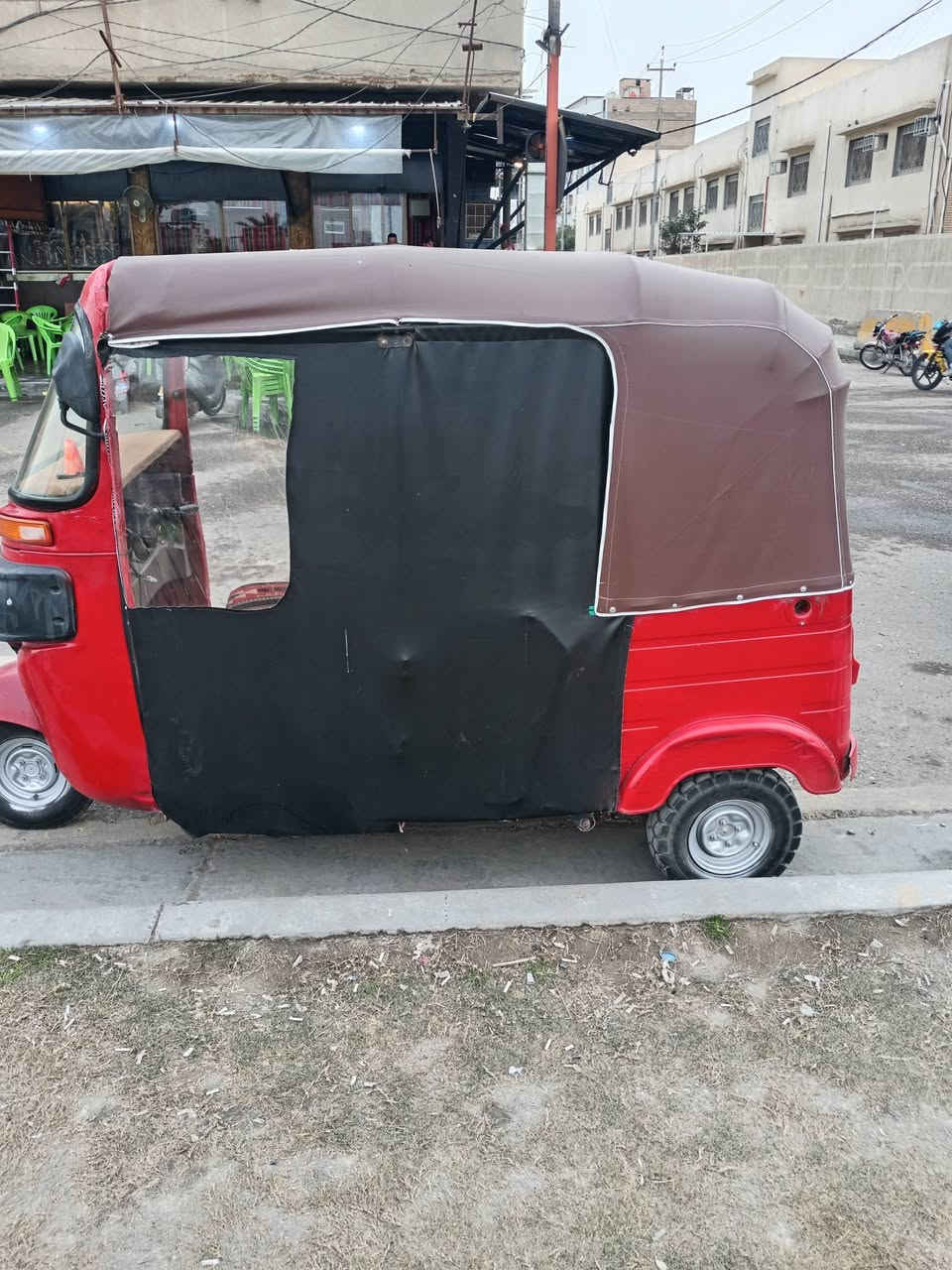 سلام عليكم تكتك موديل 18شهر ٩ اوراق بسمي  يم مكتب  حسين  تكتك جاهز مابيه  اي نقص السعر ٣٨٠٠ بيها مجال المكان كربلاء الرقم  ***********
