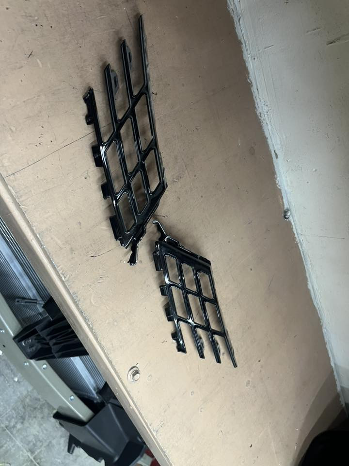 السلام عليكم توفرت غراض ديستوير وجين بلاص
موجود ادوات Gen plus 
Destroyer
وايضا متوفر القديم 
F3 G3 F0
عنوانه (بغداد /السنك /خلف الاتصالات )


**إذا كنت صاحب هذا الإعلان وتريد حذفه لأي سبب، رجاءا أرسل رسالة إلى الدعم الفني**